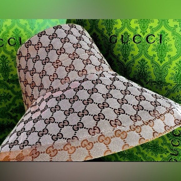 Gucci GG Monogram Bucket Hat Canvas Wide Large Brim Beige Tan Jacquard - Picture 4 of 15